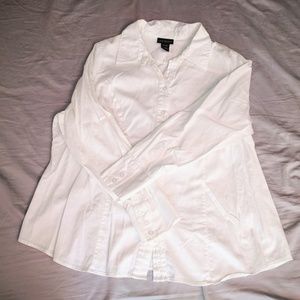 💥2/$6💥 White Lane Bryant button down